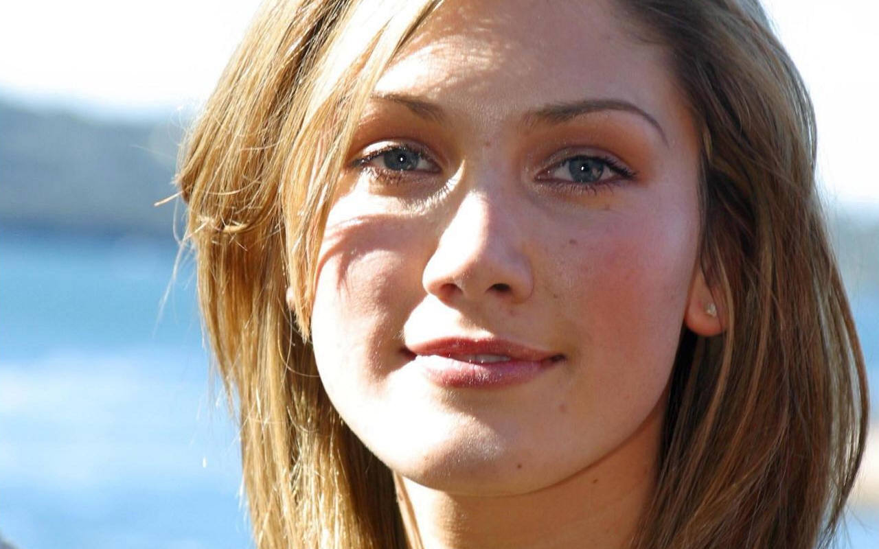 >Delta Goodrem