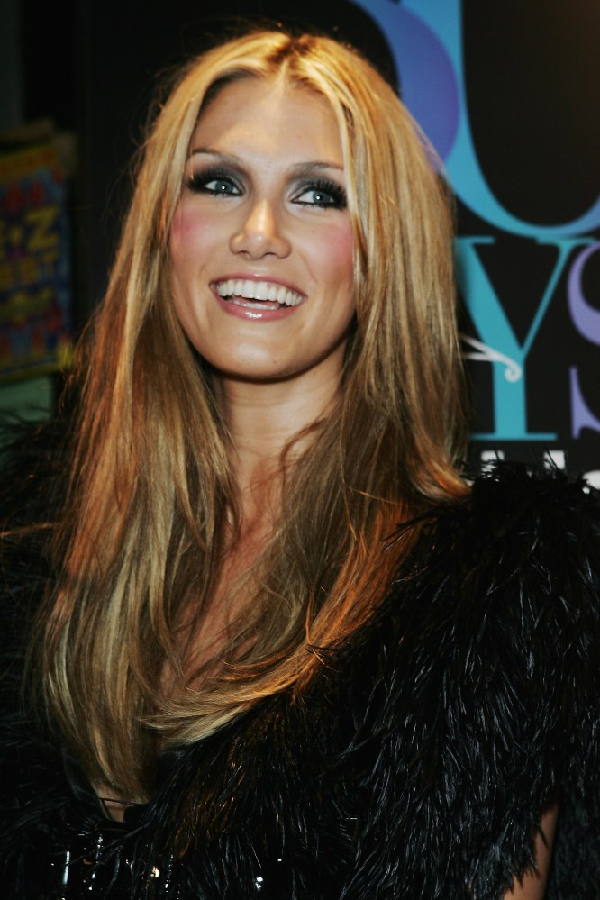 >Delta Goodrem