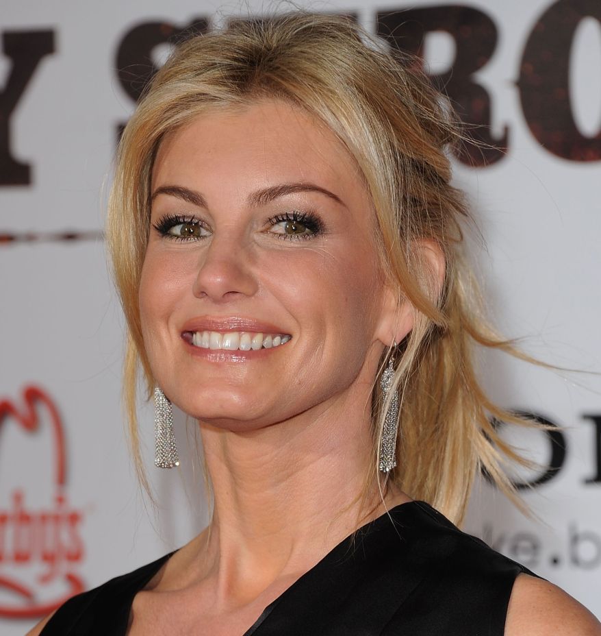 >Faith Hill