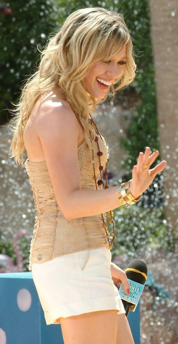 >Hilary Duff