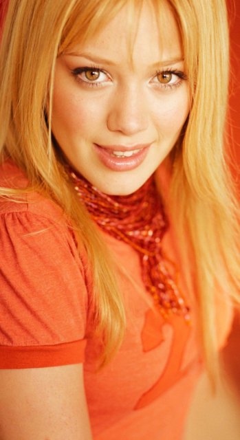 >Hilary Duff