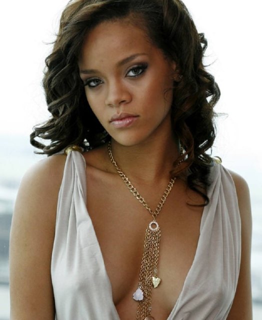 >Rihanna