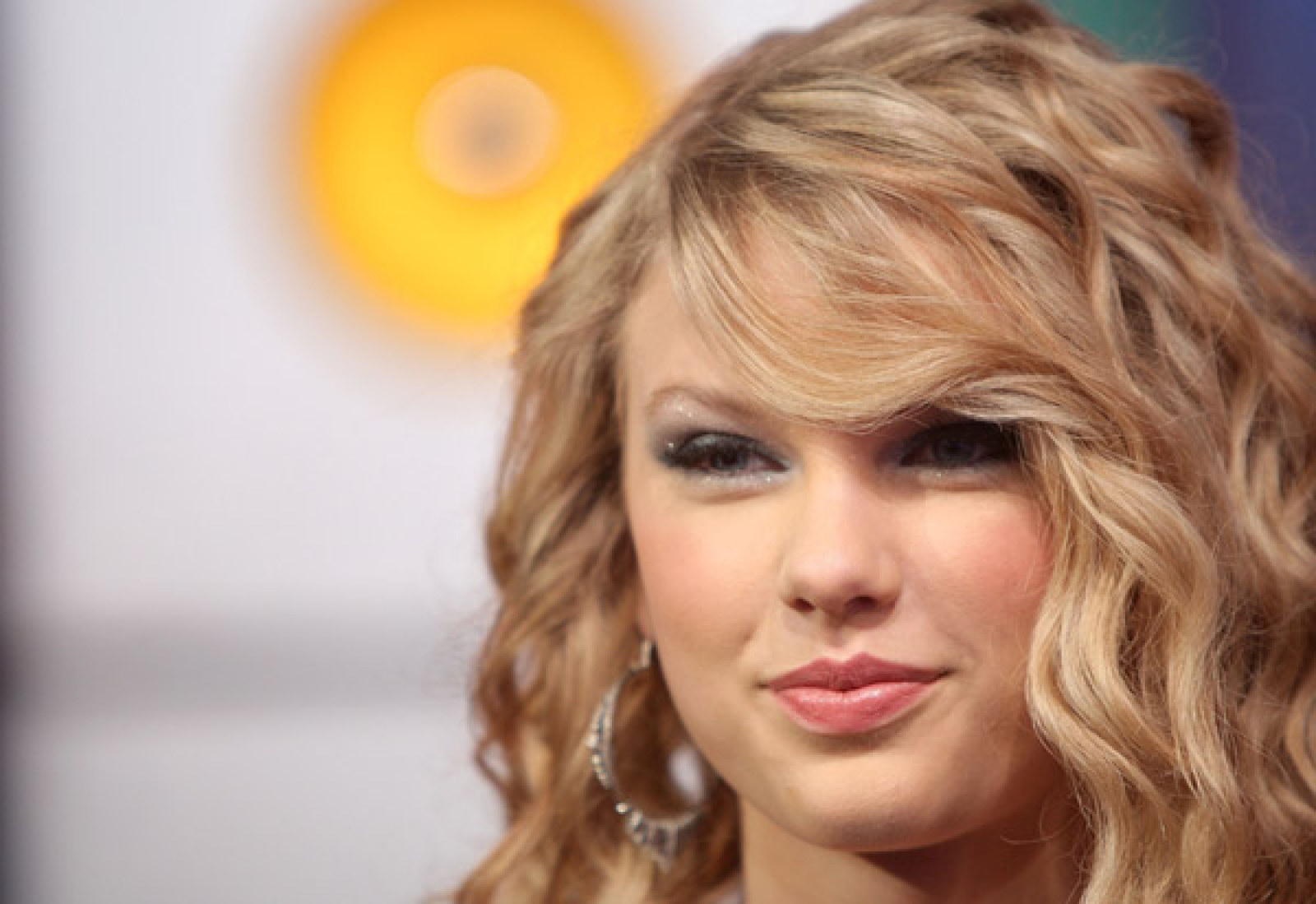 >Taylor Swift