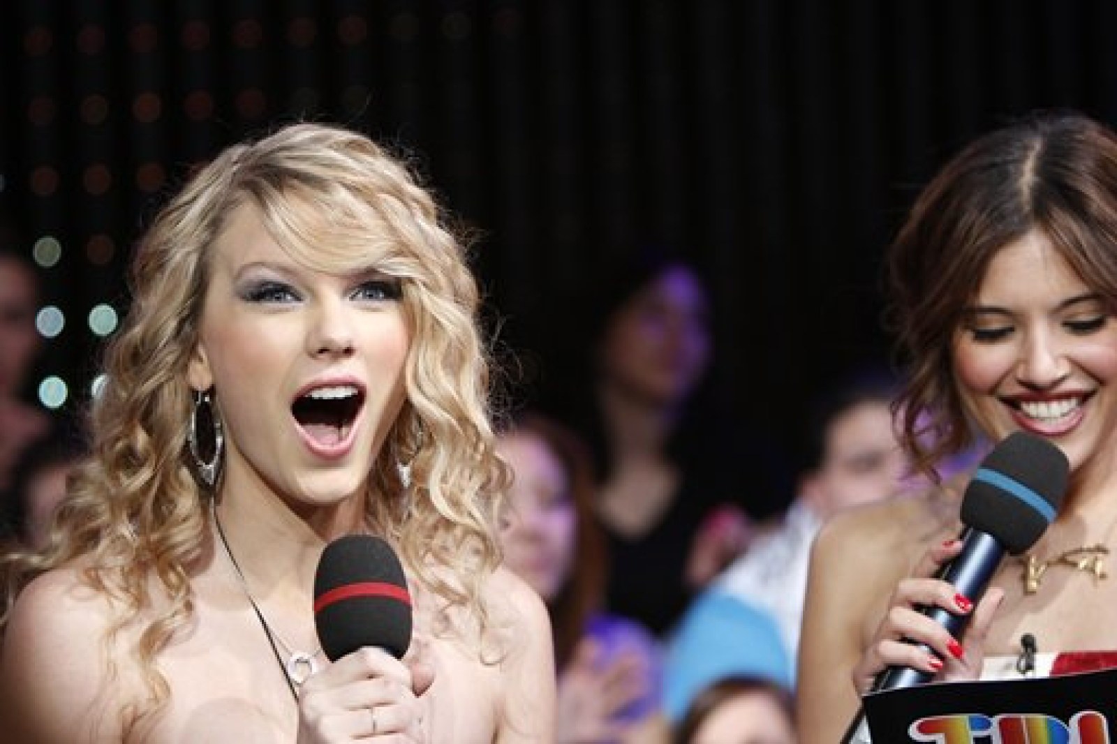 >Taylor Swift