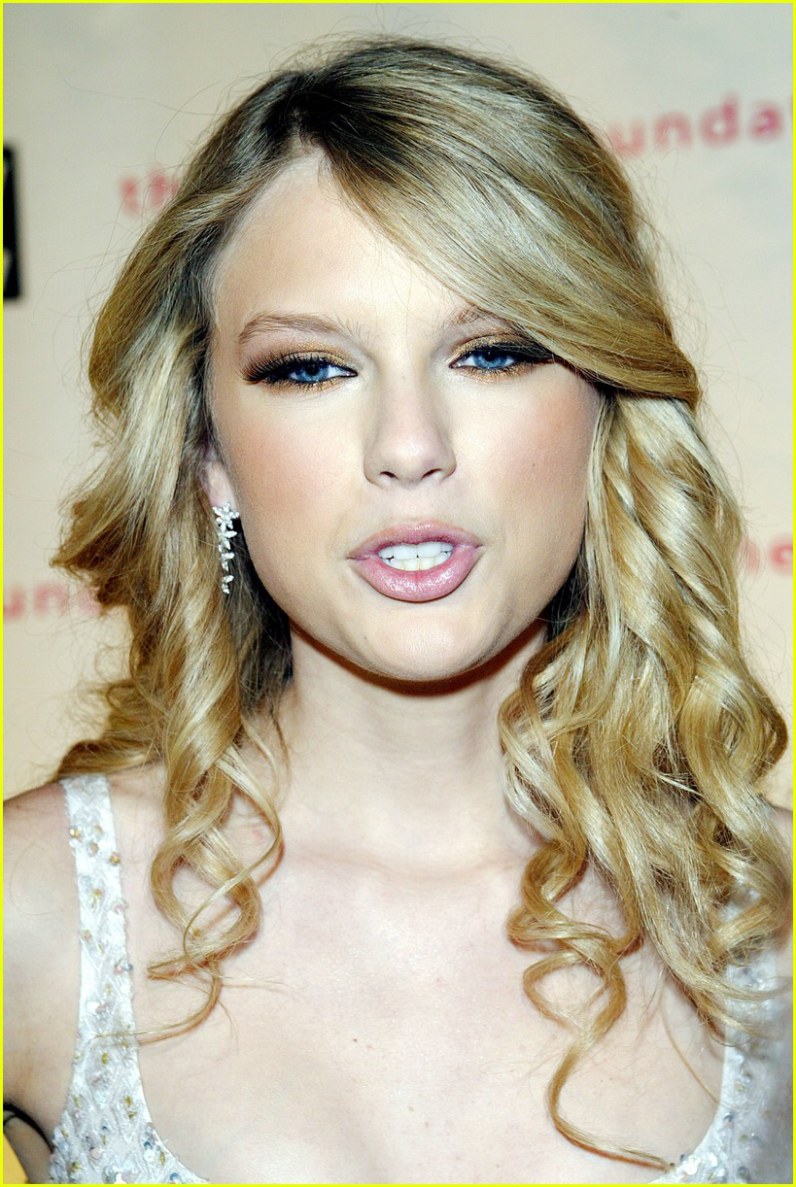 >Taylor Swift