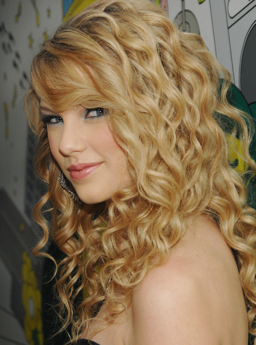 >Taylor Swift