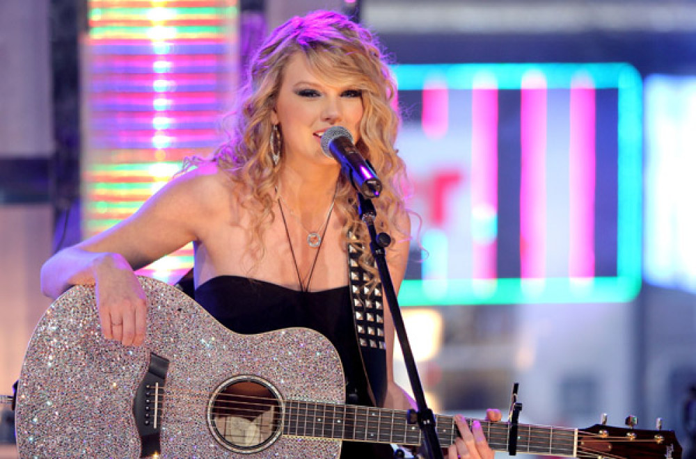 >Taylor Swift
