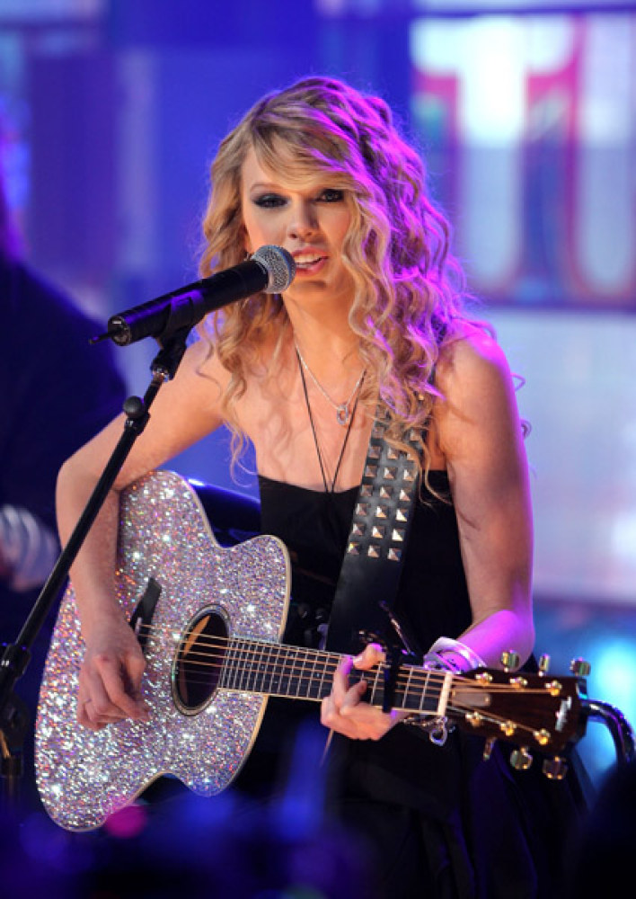 >Taylor Swift