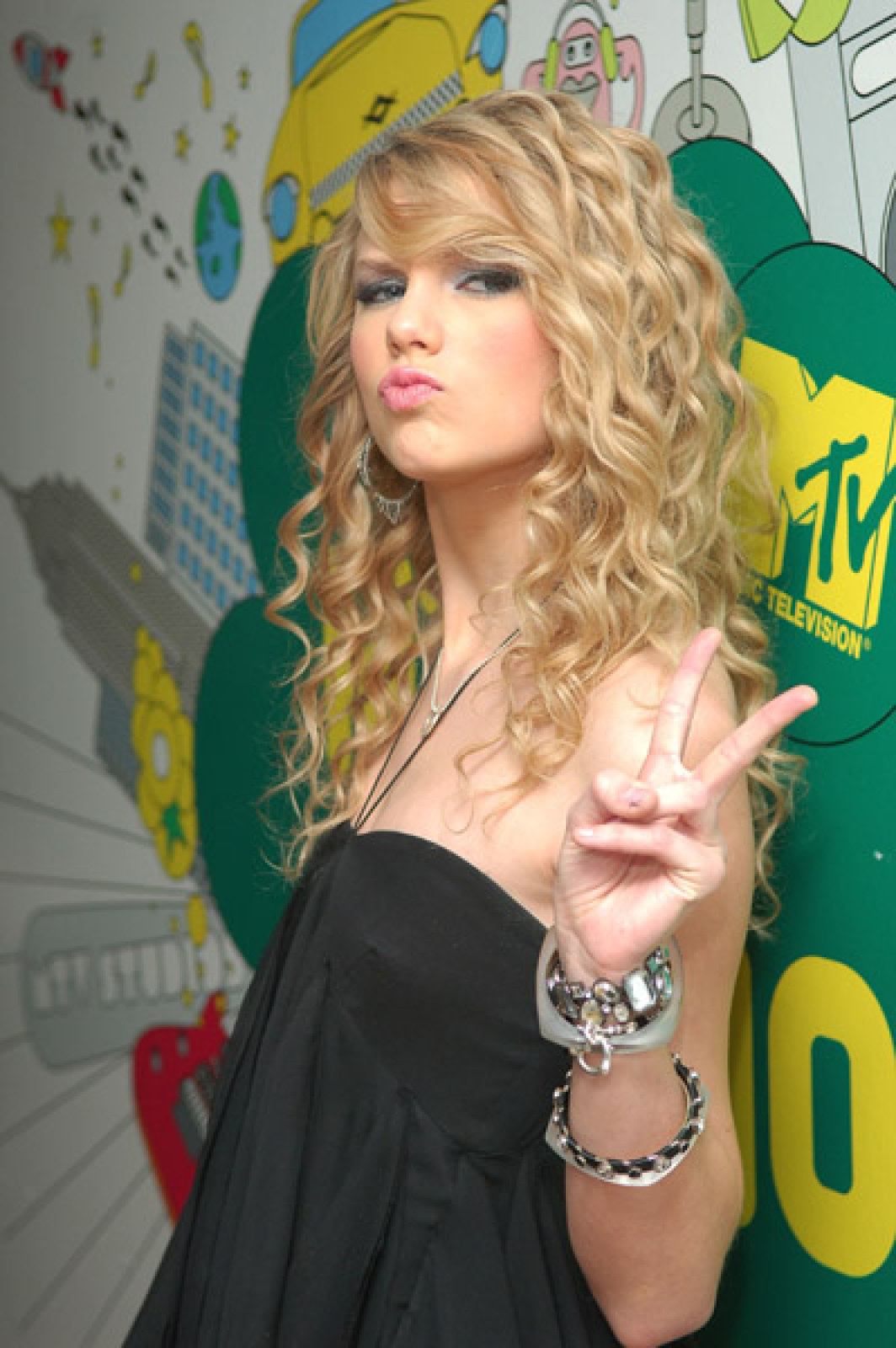 >Taylor Swift