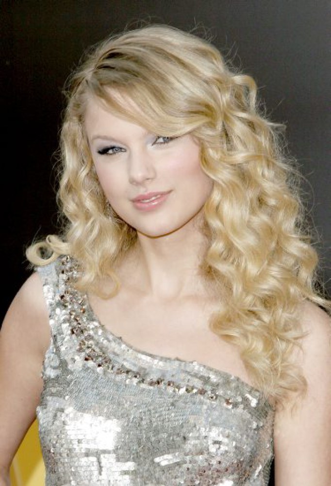 >Taylor Swift