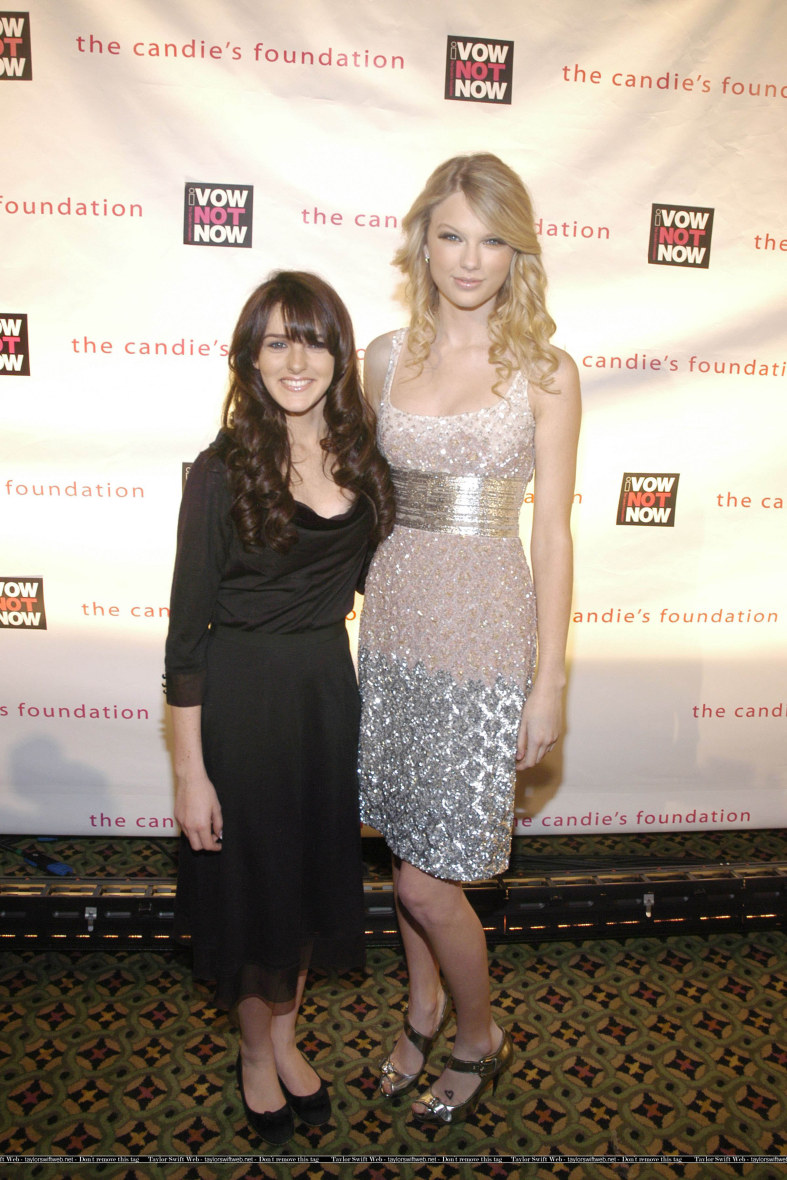 >Taylor Swift