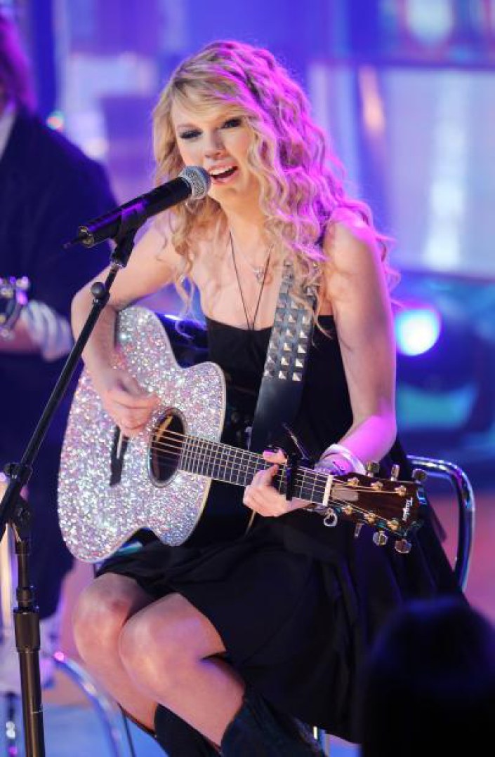 >Taylor Swift