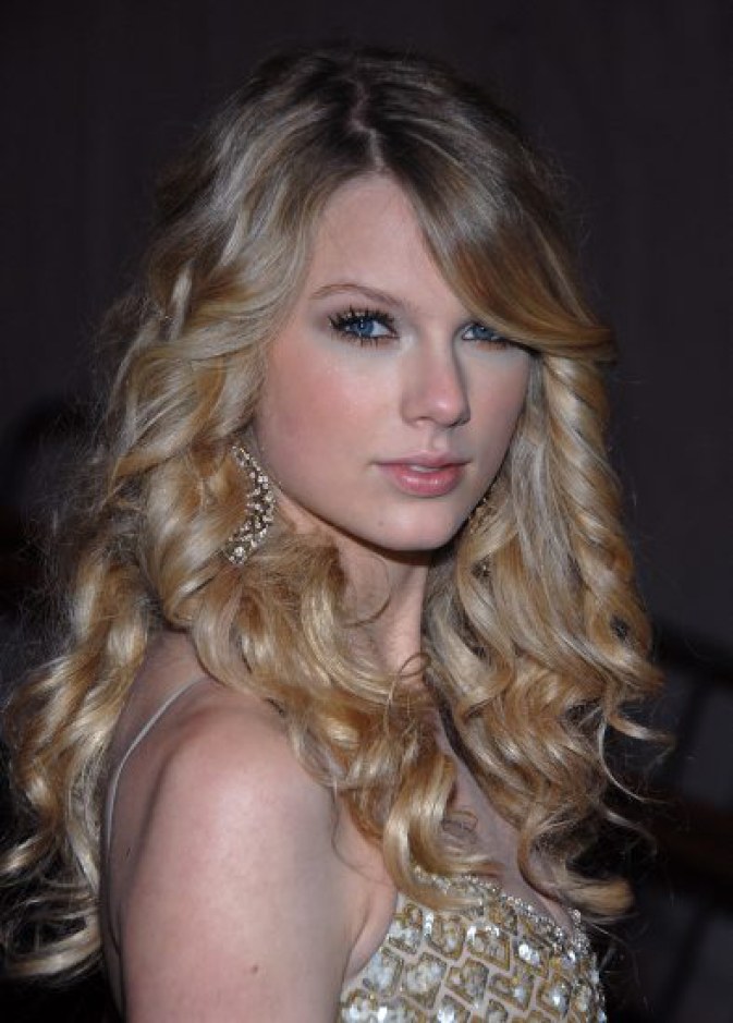 >Taylor Swift