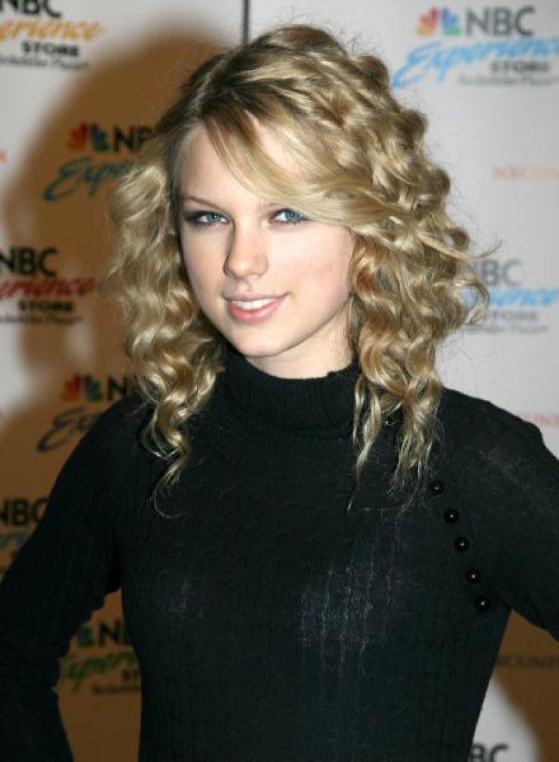 >Taylor Swift