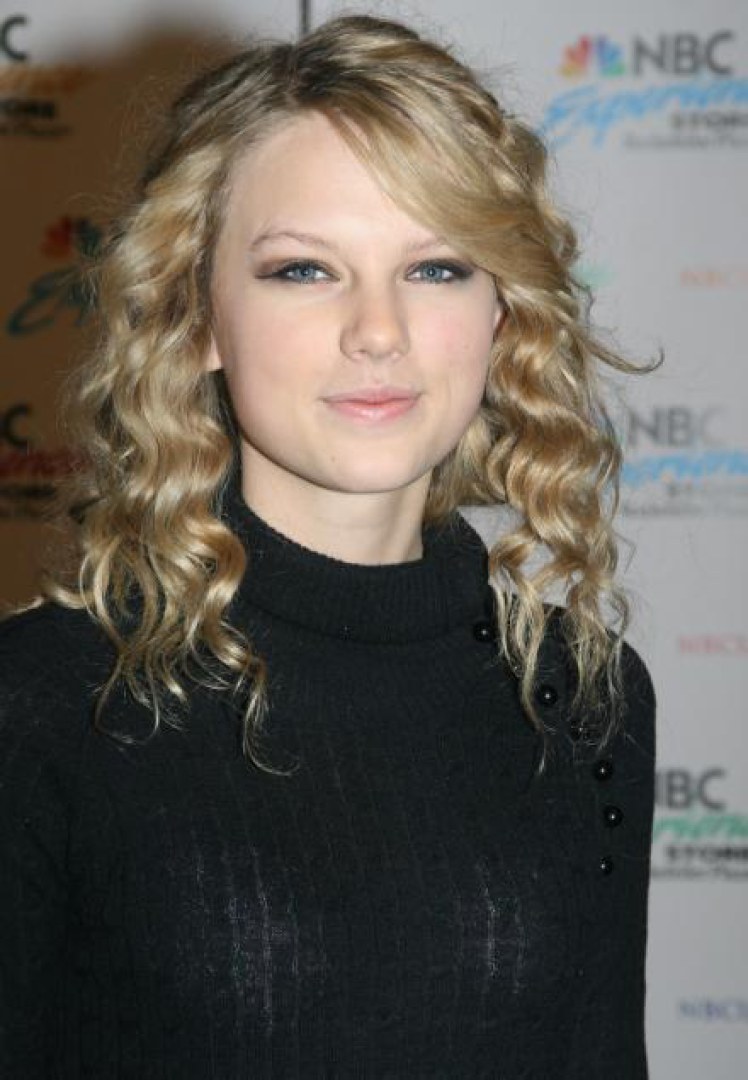 >Taylor Swift