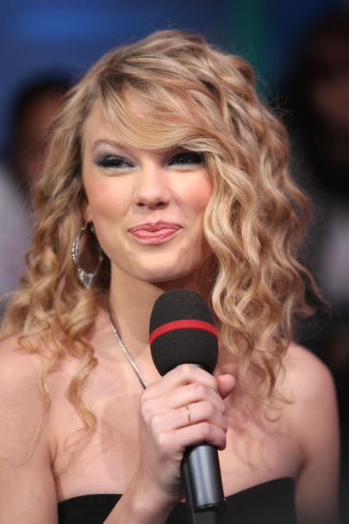 >Taylor Swift