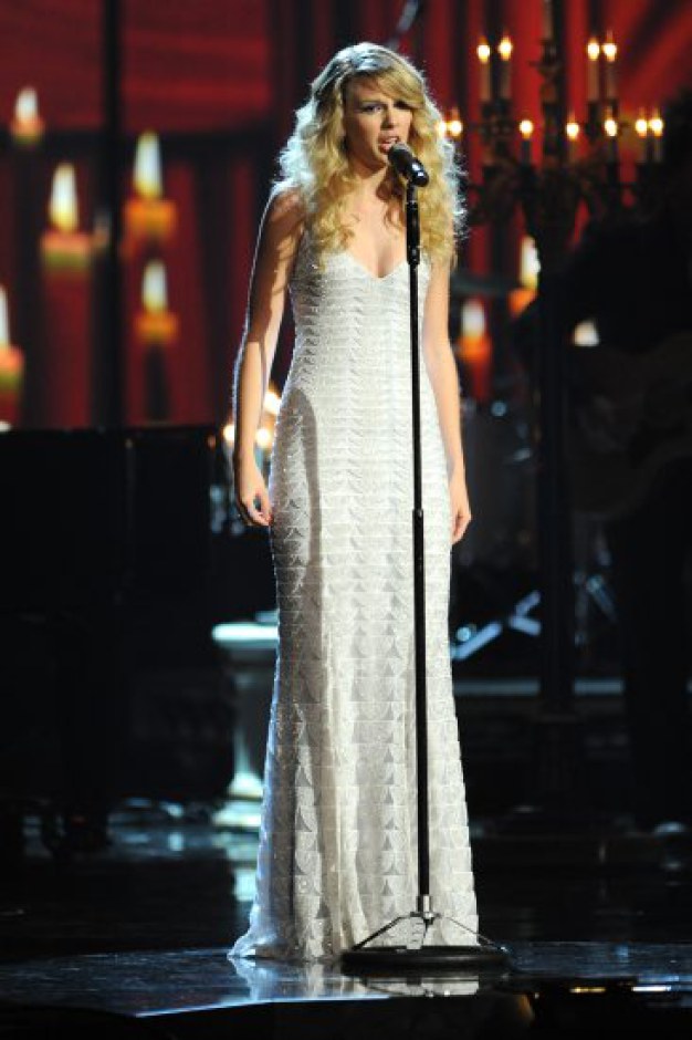 >Taylor Swift