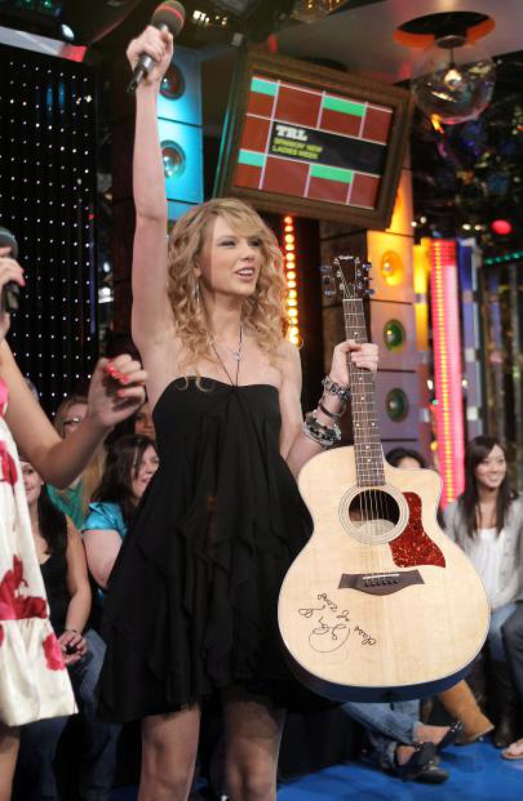 >Taylor Swift