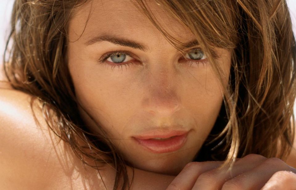 >Elizabeth Hurley