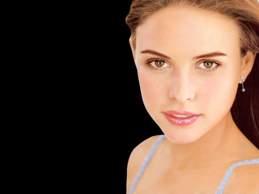 >Josie Maran