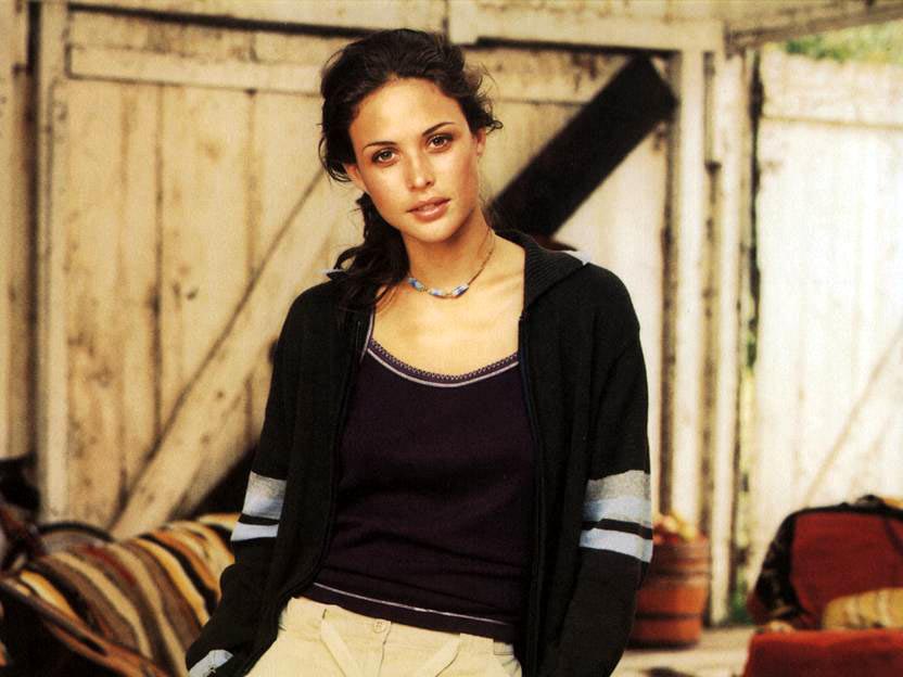 >Josie Maran