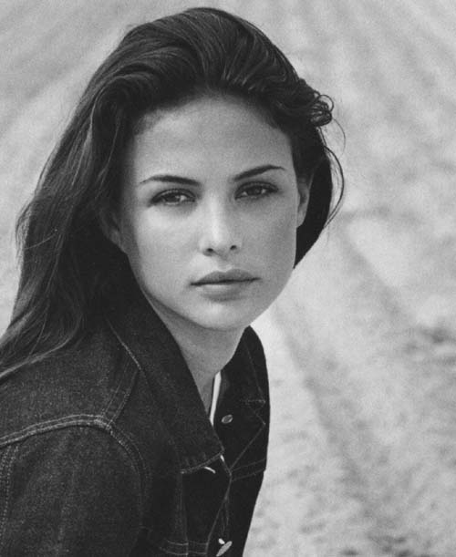 >Josie Maran
