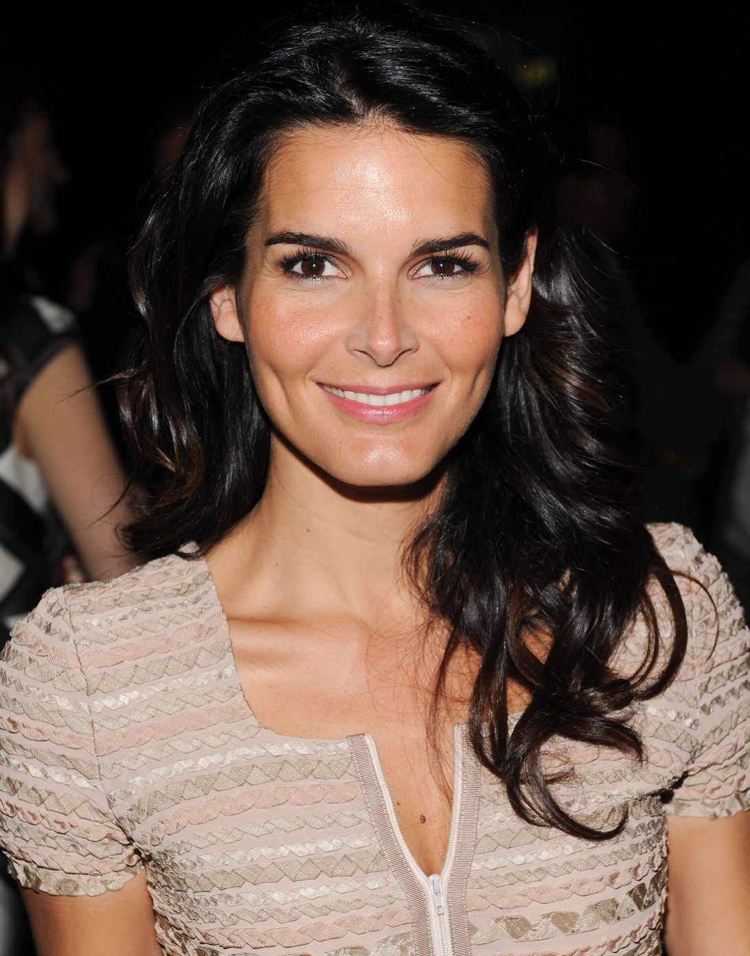 >Angie Harmon