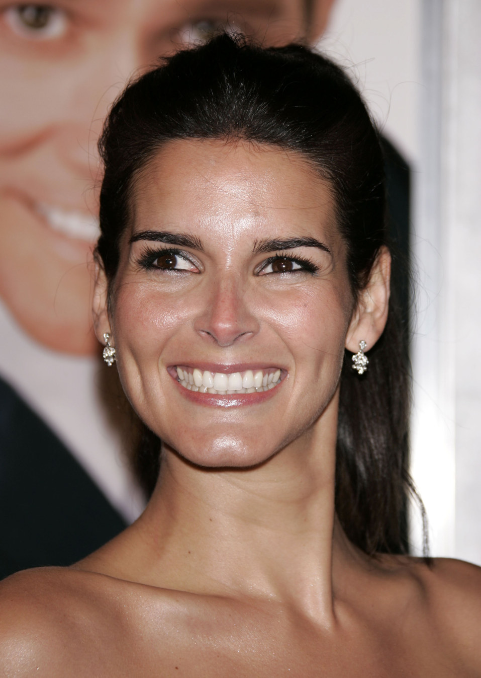 >Angie Harmon
