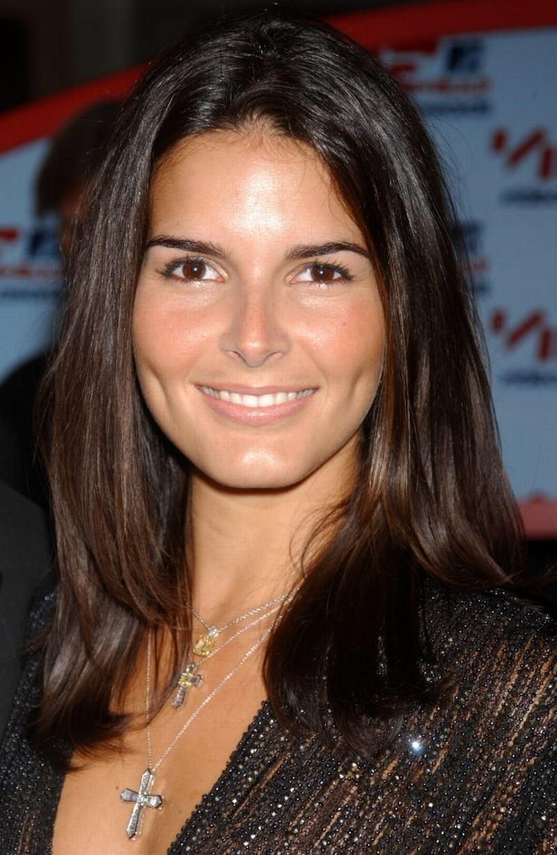 >Angie Harmon