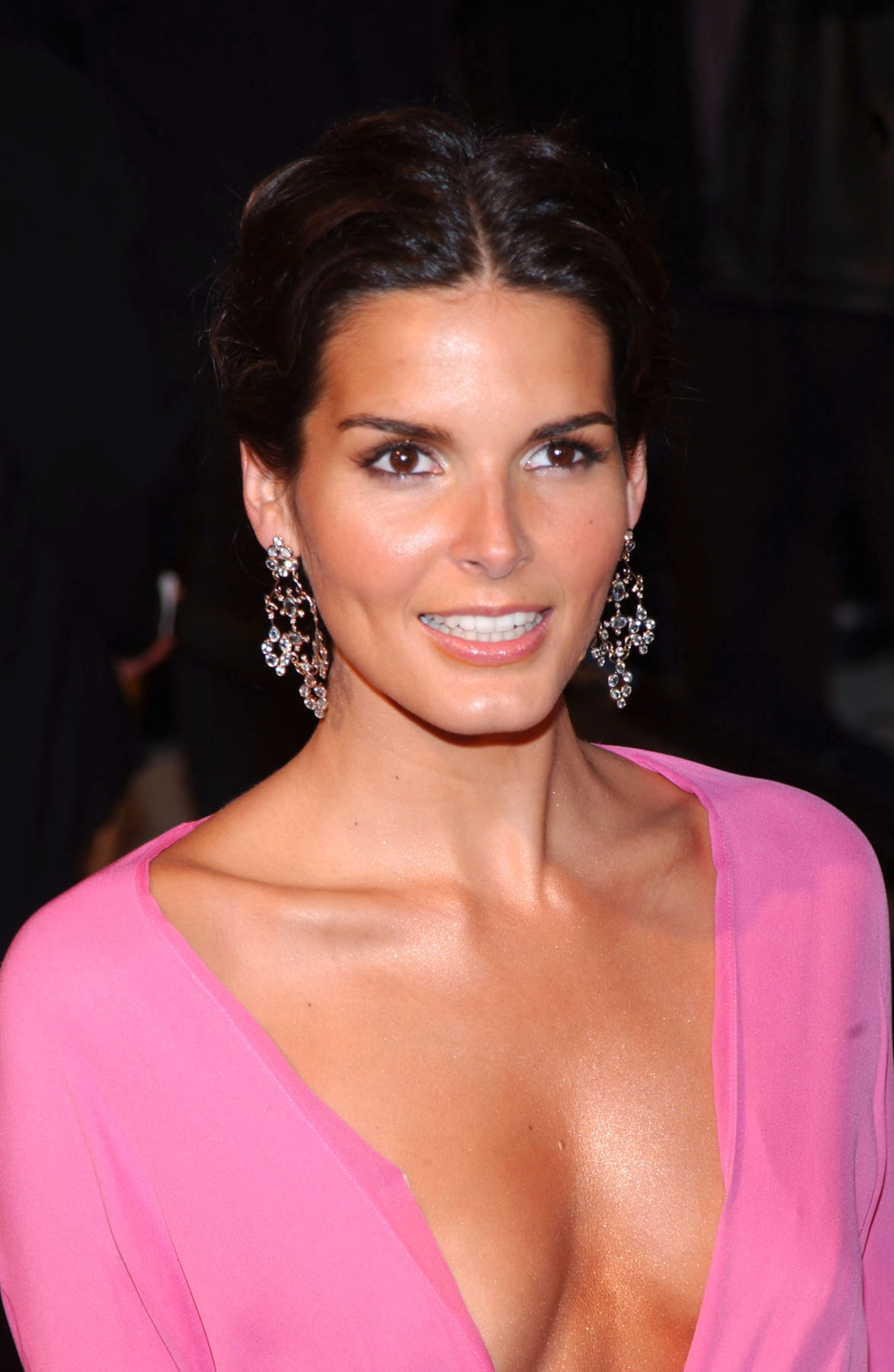 >Angie Harmon