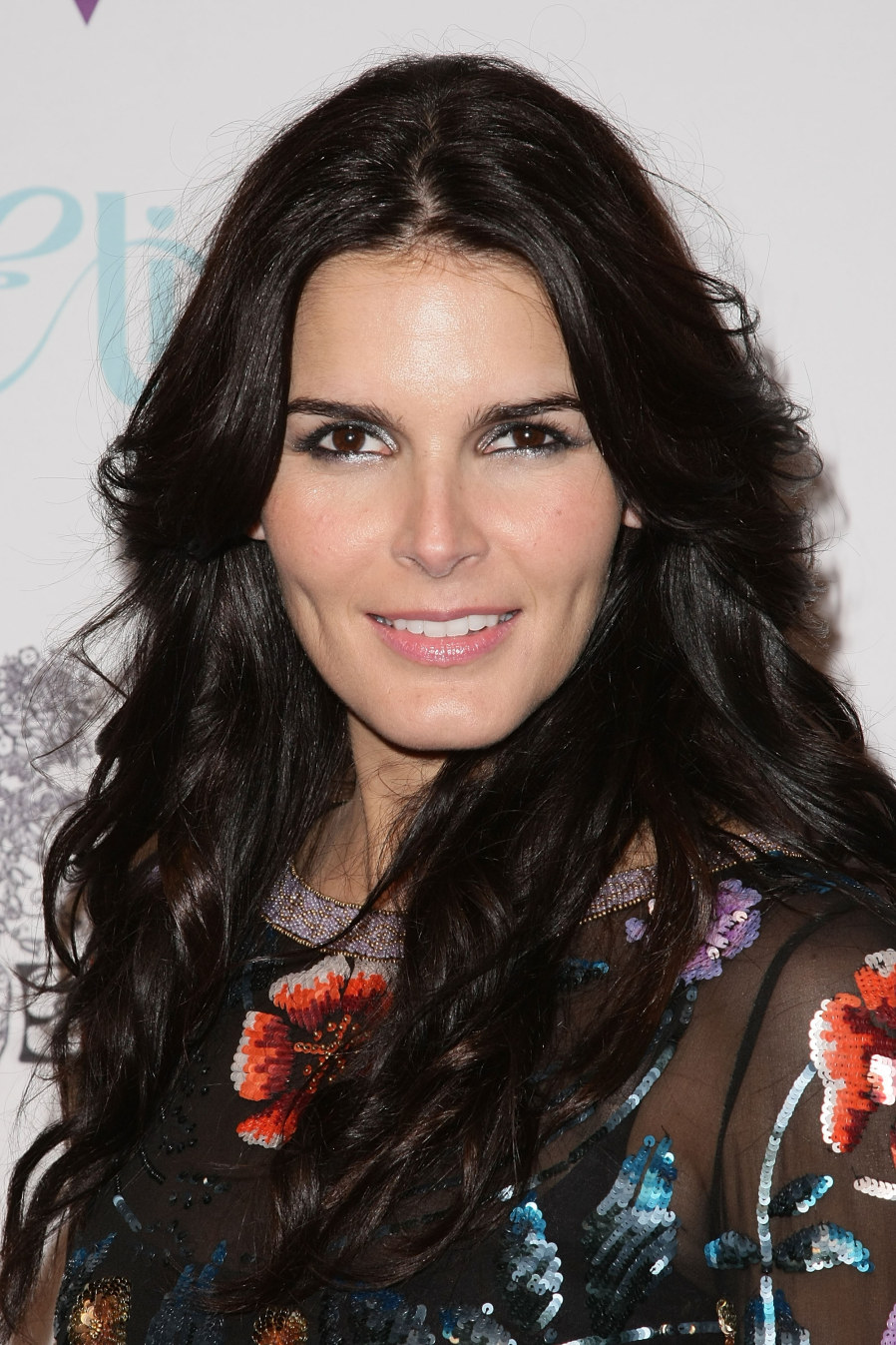 >Angie Harmon