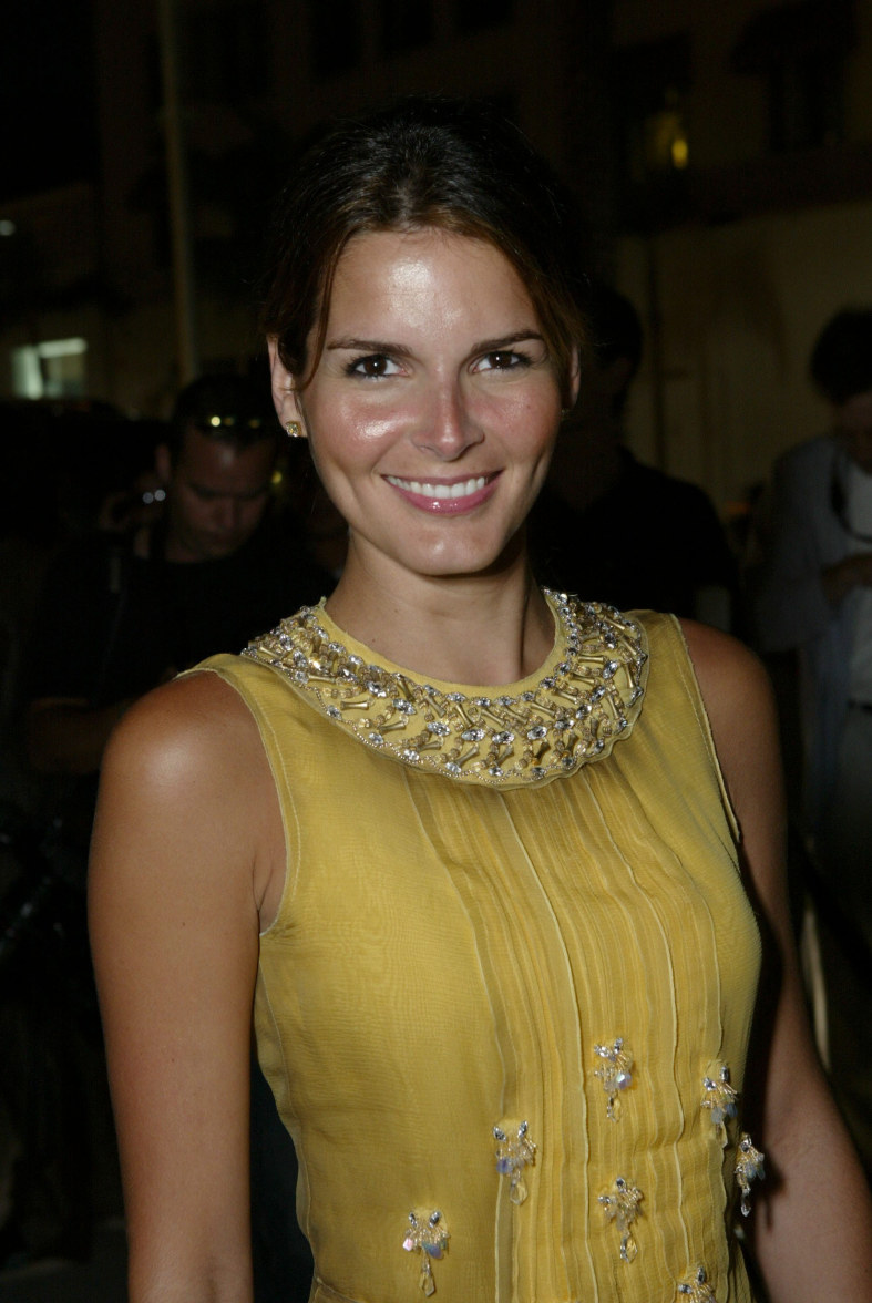 >Angie Harmon
