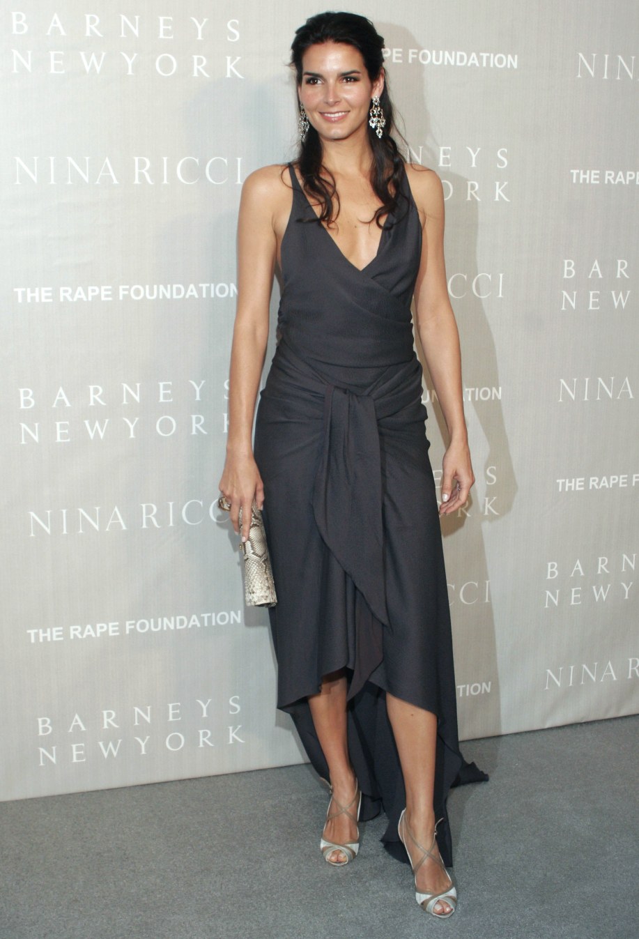 >Angie Harmon