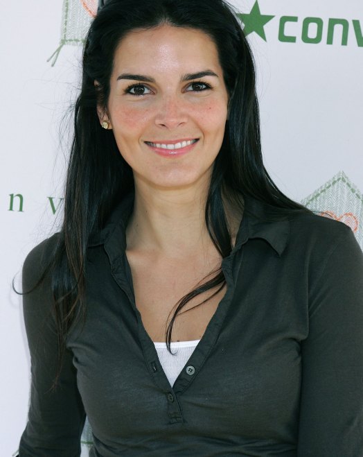 >Angie Harmon