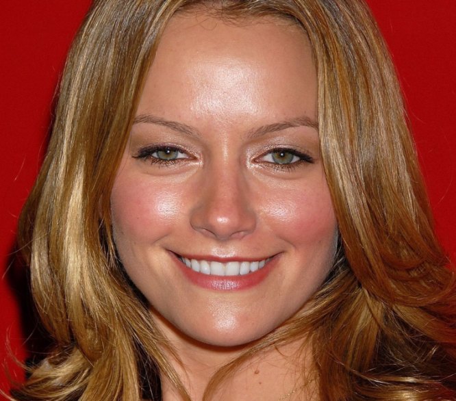 >Becki Newton
