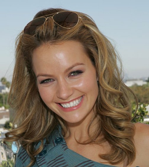 >Becki Newton