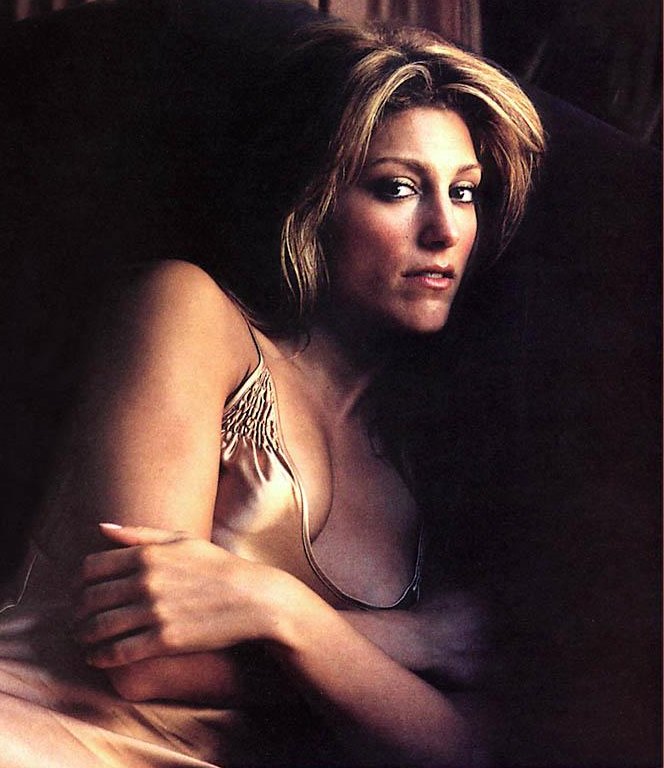 >Jennifer Esposito