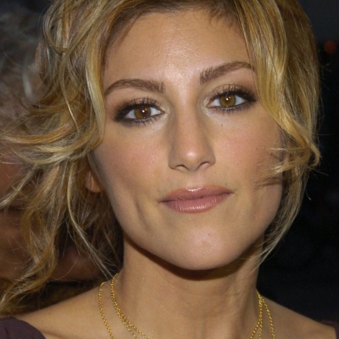 >Jennifer Esposito
