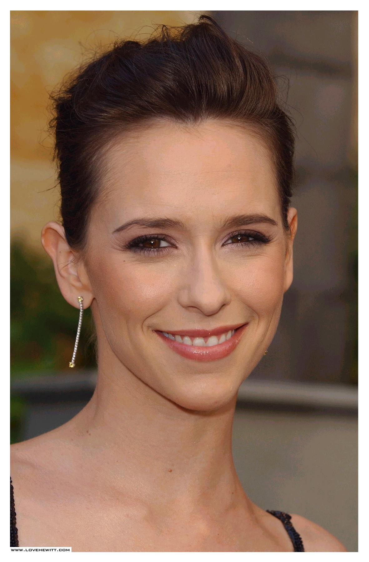 >Jennifer Love Hewitt