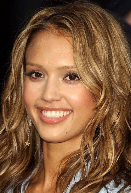 >Jessica Alba