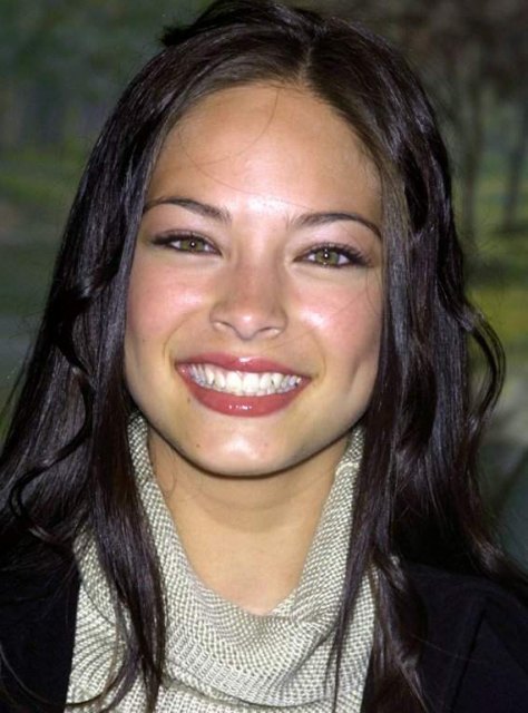 >Kristin Kreuk
