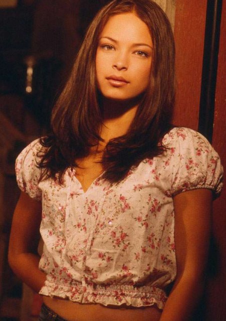 >Kristin Kreuk