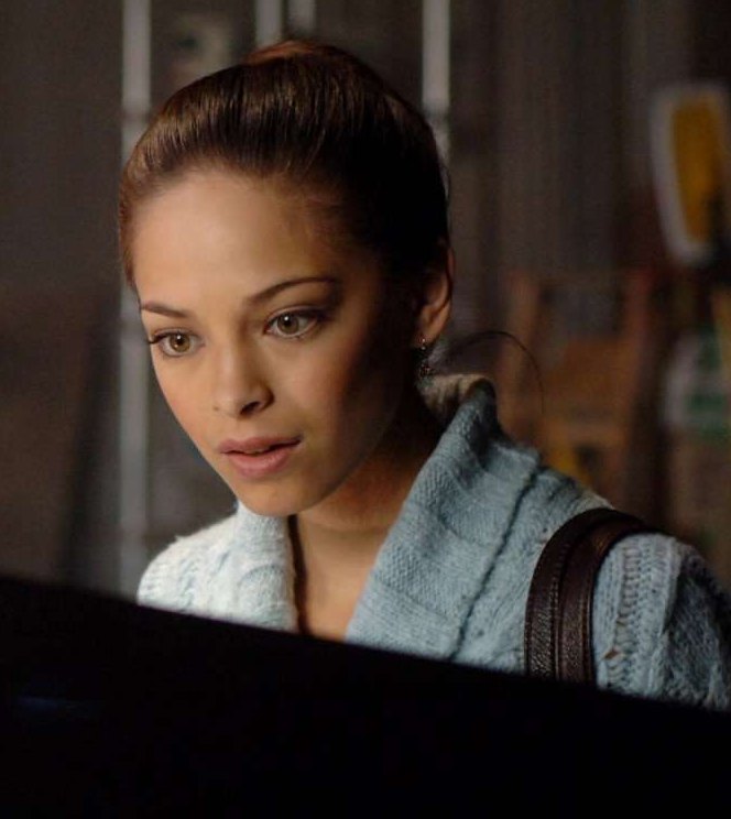 >Kristin Kreuk