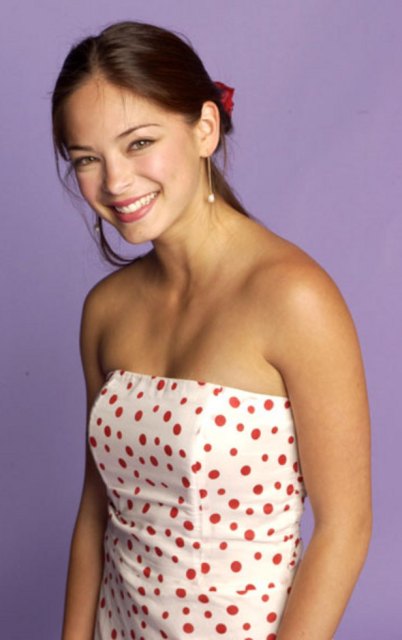>Kristin Kreuk