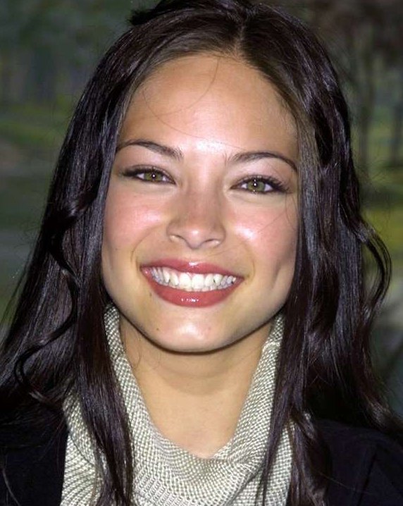 >Kristin Kreuk
