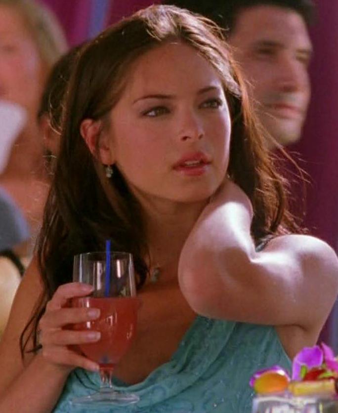 >Kristin Kreuk