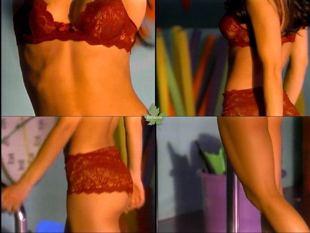 >Kristin Kreuk