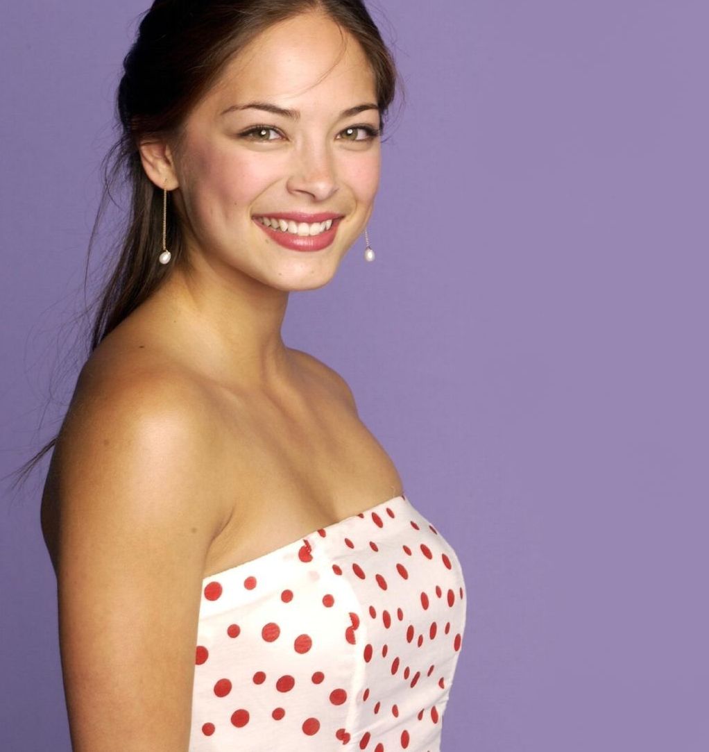 >Kristin Kreuk