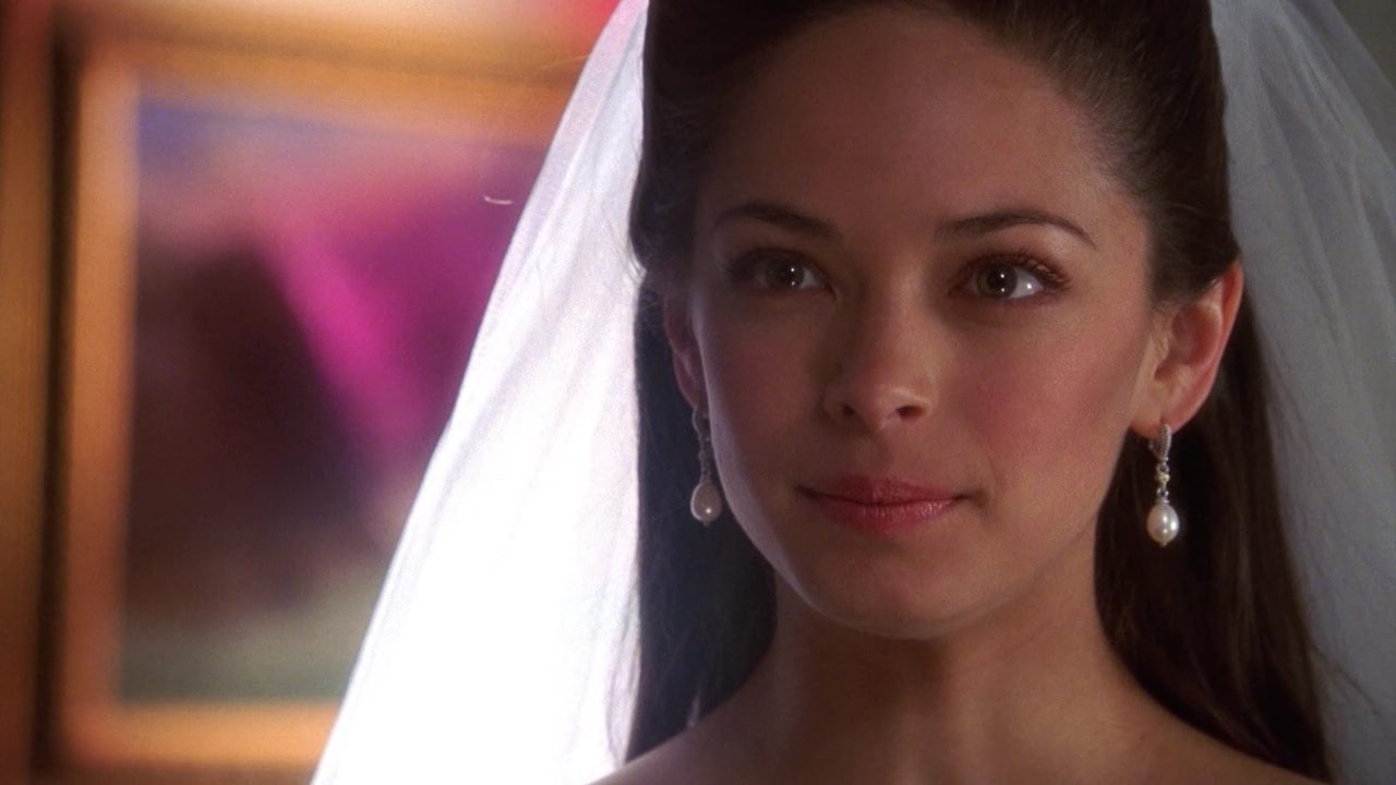 >Kristin Kreuk