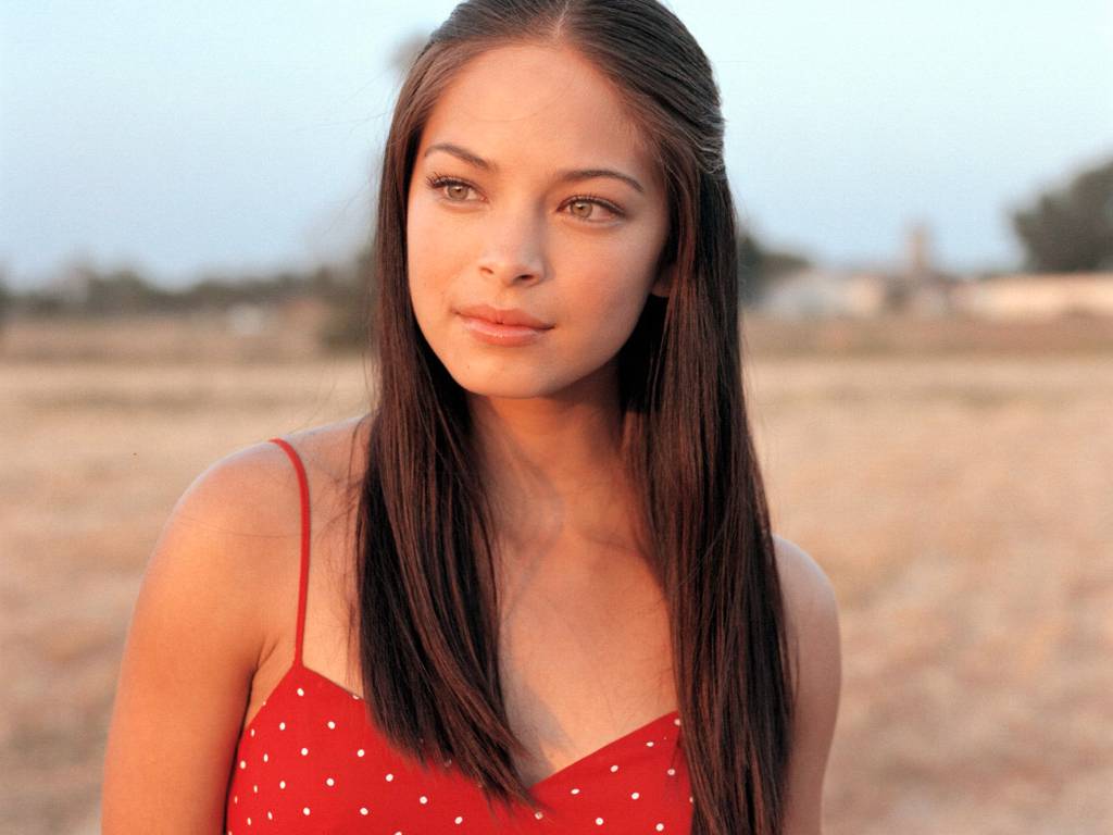 >Kristin Kreuk